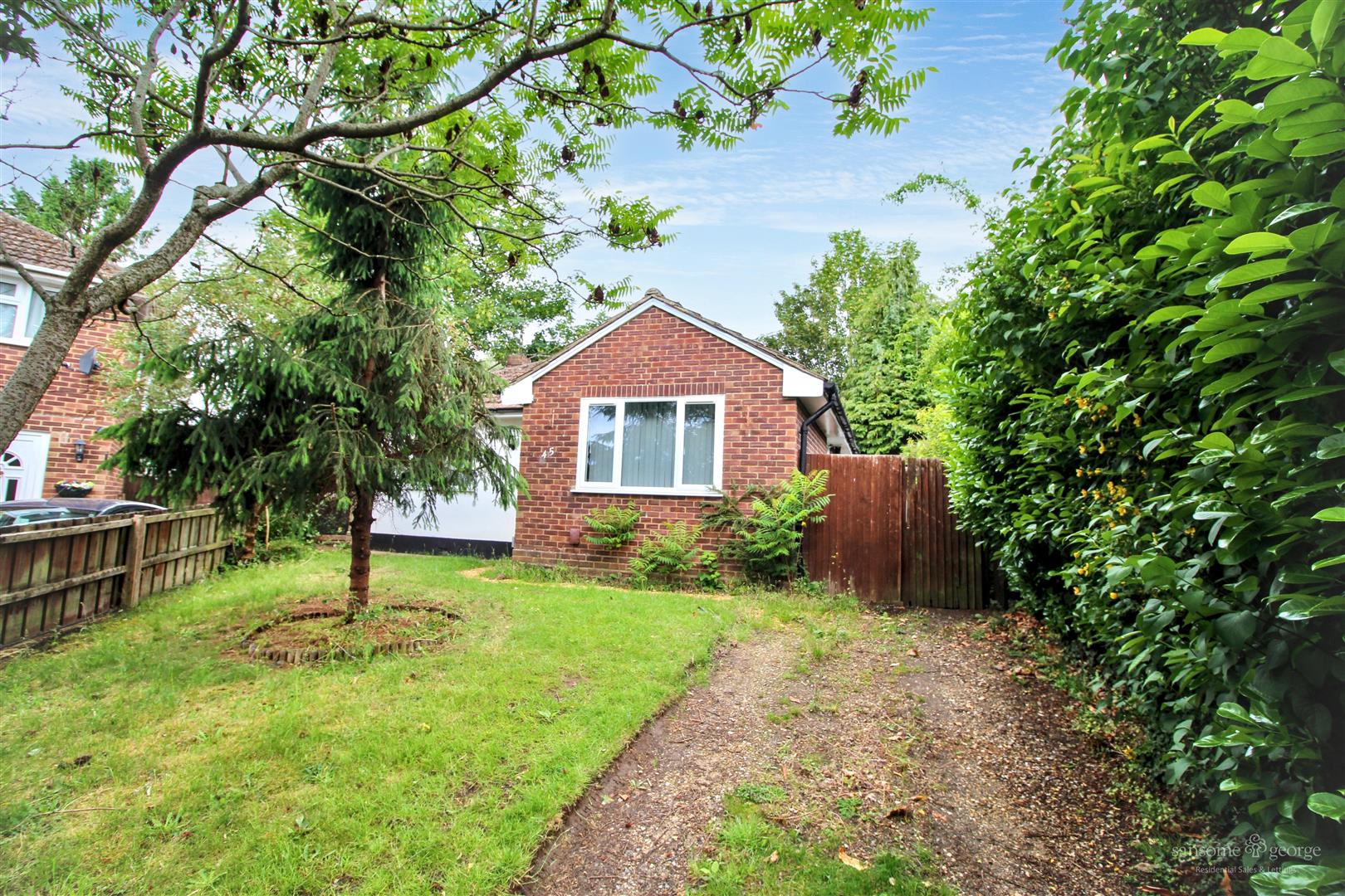 2 bed property in Skilton Road, Reading